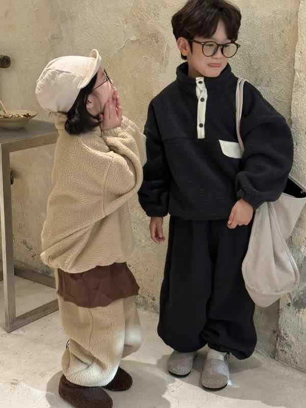 キッズ 男女兼用 男の子 女の子 フリース セットアップ 厚手 ソフトタッチ スタンドカラー 長袖 ロング..