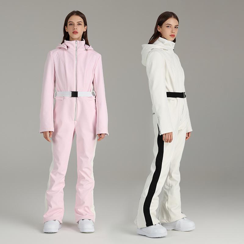 スキーウェア レディース ワンピース オールインワン スリムフィット 美脚ライン フード付き 防水 透湿..