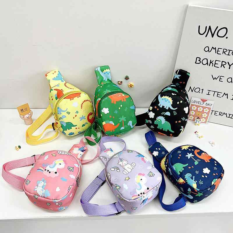 ボディバッグ キッズ 男の子 女の子 男女兼用 恐竜 かわいい ショルダーバッグ ミニバッグ 斜めがけ ナイロン 軽量 負担軽減 幼稚園 通園 普段使い イエロー ピンク ブラック パープル ネイビー グリーン