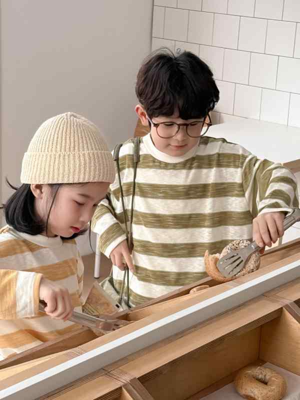 トレーナー キッズ 男の子 女の子 韓国子供服 ワイドストライプ 丸首 長袖 春物 ゆったり ルーズシルエ..