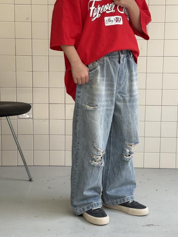 キッズ 男の子 デニムパンツ ジーンズ 韓国風 ダメージ加工 ゆったり ワイドパンツ 綿 小中学生向け カ..