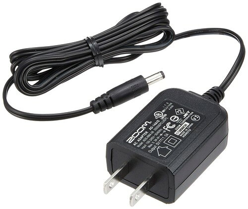 ズーム DC5V センタープラス AC電源アダプター AR-48、AR-96、H4n、H4n Pro、PodTrak P8、R16、R24、UAC-2に使用できる、DC5V出力のACアダプタです。