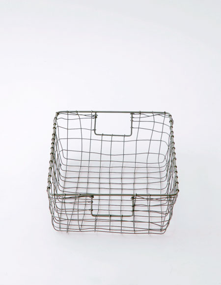 fog linen work フォグリネンワーク　ドロワーバスケット DRAWER BASKET マガジンバスケット かご バスケット カゴ ワイヤー MAGAZINE BASKET リビング 寝室 おしゃれ 玄関 キッチン 収納 小物整理 小物入れ かわいい grande-w-10029138 インテリア雑貨 グランデワイルド サンプル画像2
