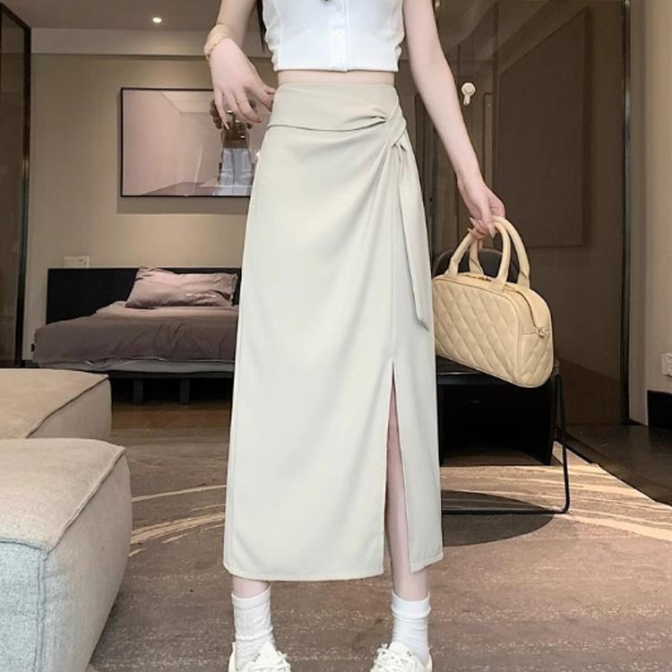 GRANDIR STOREのロングスカート タイトスカート スカート 夏 ハイウエスト ロング ストレート 美シルエット レディース タイト ボトムス ペンシル ミモレ丈スカート スリム オフィス カジュアル 春 コーデ 体型カバー スリット スカート 上品 きれいめ 大人 秋｜アングル2