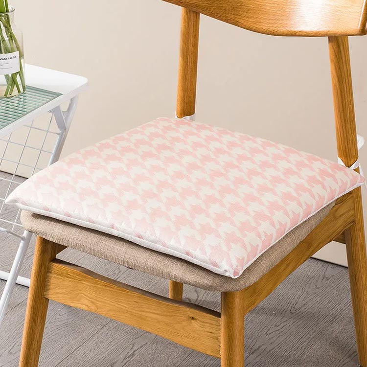 極厚 おしゃれ 洗える 冷感 冷感素材 椅子用 ペット クッション チェアクッション 腰が疲れない 座布団 体圧分散 椅子 低反発 テレワーク イス お尻が痛くならない チェアパッド クッション 洗える 座布団 クッション 滑り止め おしゃれ 夏 北欧 [2]