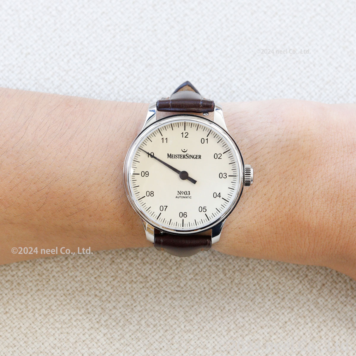 【店内ポイント最大42倍！本日限定！】【選べるノベルティー付き】【60回分割手数料無料！】マイスタージンガー MeisterSinger ナンバースリー アイボリー 38mm No.03 Ivory 自動巻き 腕時計 メンズ レディース BM9903