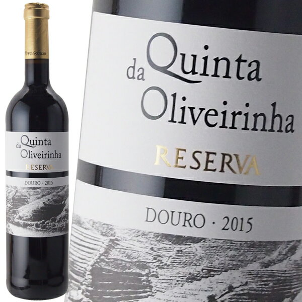 キンタ・ダ・オリヴェイリンハ レゼルバ 赤 2015ポルトガル 赤ワイン フルボディキンタ・ダ・オリヴェイリンハレゼルバ2015赤ワイン 生産者のアルヴェス・デ・ソーザはポルトガル　ドゥロ地方に4世代続く銘醸家です。 Vale de Raposa,Quinta da Gaivossaの葡萄園から始まりCaldas,Quita da Oliveirinhaなどを所有しています。 数々のワイン国際大会で140以上のメダルを獲得。ポルガル国内でもプロデューサー・オブ・ザ・イヤーに1999年と2006年に2度選ばれています。 複数回選ばれた生産者はアルヴェス・デ・ソーザのみです。 また、著名なソムリエのOliver Poussier氏はQuinta da Gaivossaをボルドーのシュヴァルブランのようだと評価しています。 このワインは2〜3年落ちのフレンチオークで7ヶ月熟成 Technical sheet ワイン名 キンタ・ダ・オリヴェイリンハ レゼルバ 2015 生産者 アルヴェス・デ・ソーザ 種類 赤ワイン ブドウ品種 トゥリガフランカ50％トゥリガシオナル30％ティンタロリス20％ アルコール度数 14% 産地 ポルトガル　DOCドウロ地方 容量 750ml 保存方法 冷暗所
