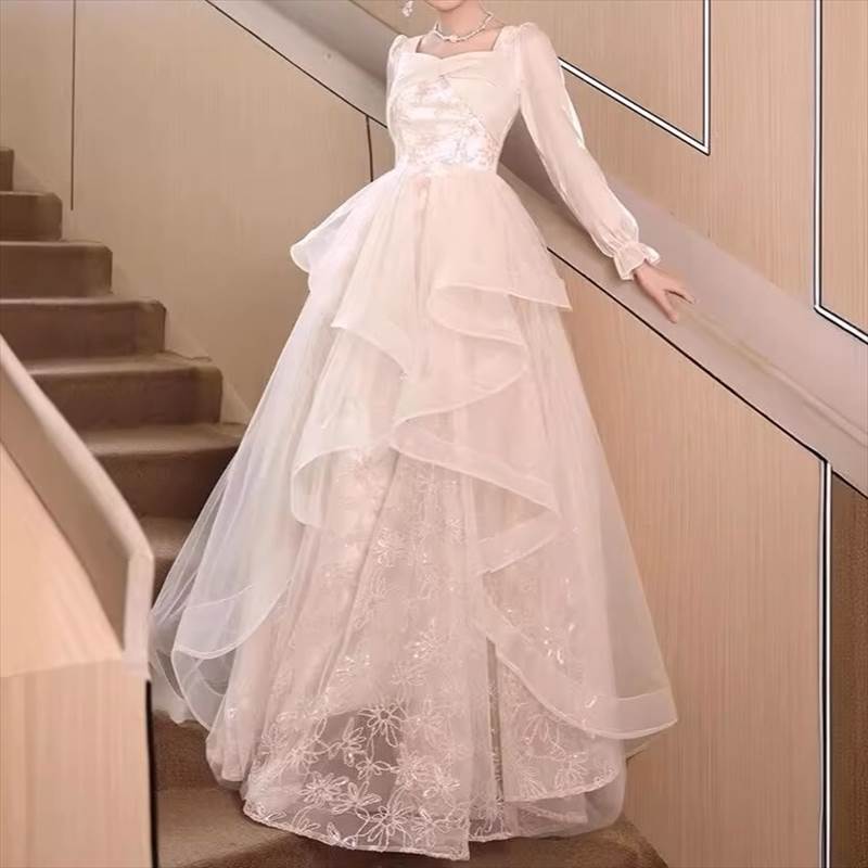 Rakuten - ドレス パーティー 結婚式 二次会 披露宴 発表会 ステージ 舞台 フォーマル 演劇 膝下 ロング マキシ 長袖 ボリューム フレアスリーブ プリンセスライン フレア Aライン レース シフォン フリル 切り替えデザイン 透け感 シースルー 薄手 可愛い きれいめ 送料無料