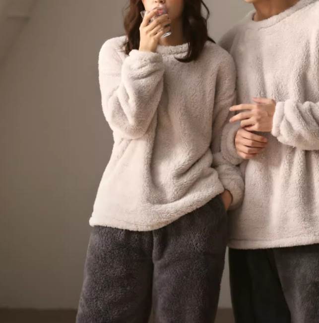 Rakuten - ツーピース レディース トップス ボトムス ルームウェア パジャマ 部屋着 寝巻き ロング 長袖 ラウンドネック もこもこ ふわふわ ウエストゴム 送料無料 シンプル おしゃれ ガーリー 存在感 ラブリー キュート ベーシック ナチュラル 無地 春 秋 冬 ロングシーズン 暖かい