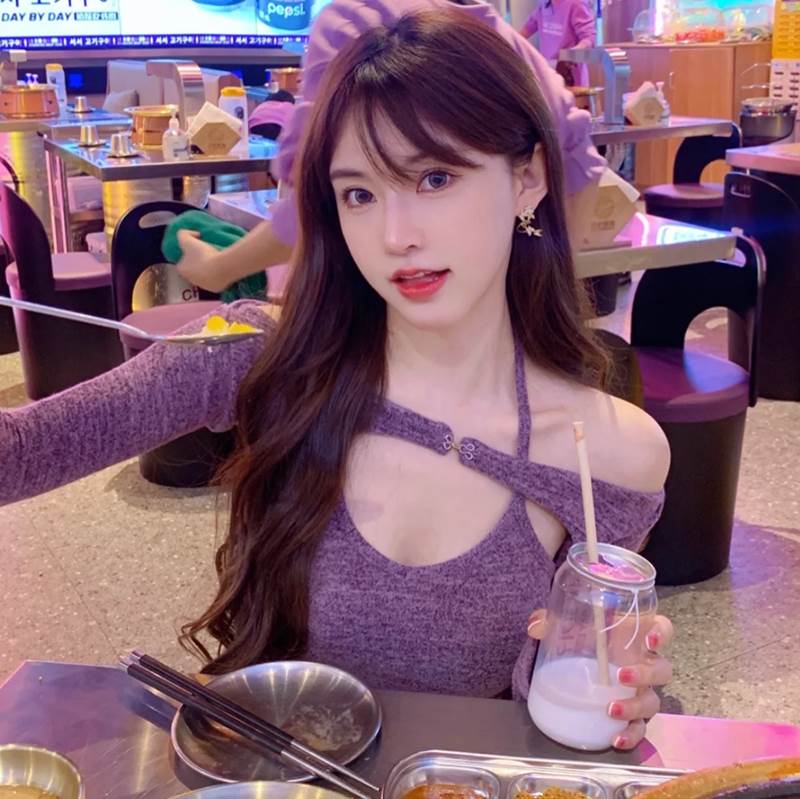 キャミソール レディース トップス サマーニット インナー ミニ 長袖 Uネック ホルターネック タイト スリム 細身 ストレート 背中開き フェミニン 2way かわいい 大人可愛い きれいめ シンプル カジュアル おしゃれ かっこいい こなれ感 ガーリー ルーズ 個性的 クール