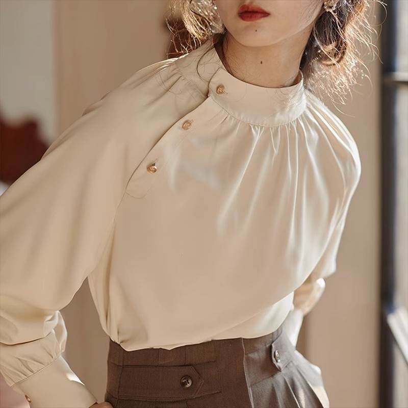 クルーネックギャザーブラウス長袖半...