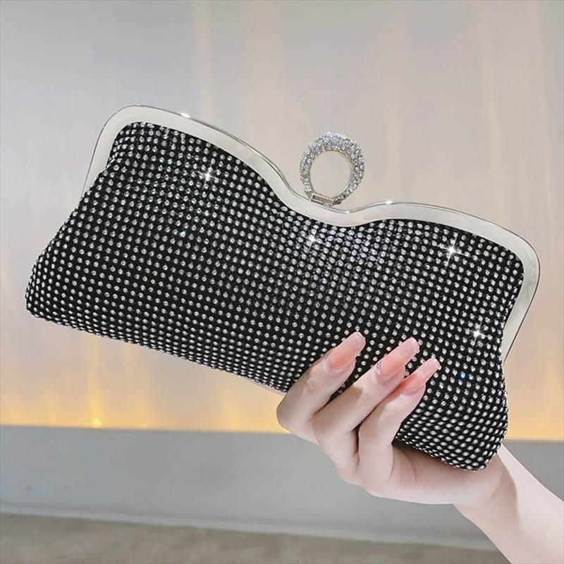 ビジューがま口クラッチバッグ ビジューがま口パーティバッグ バッグ レディースバッグ ミニバッグ パーティーバッグ クラッチバッグ コンパクト 使いやすい オシャレ きちんと感 可愛い キレイめ 上品 フェミニン 華やか ロイヤル 大人 シック 知的 オケージョン