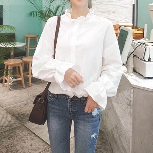 Rakuten - レディース トップス シャツ ブラウス 前開き 袖あり 長袖 ボリューム袖 キャンディースリーブ 萌袖 フリル袖 スタンドカラー 送料無料 フェミニン フリル 透け感 ボタン 薄手 大人可愛い きれいめ シンプル 上品 おしゃれ こなれ感 ガーリー エレガント 存在感 デート 定番