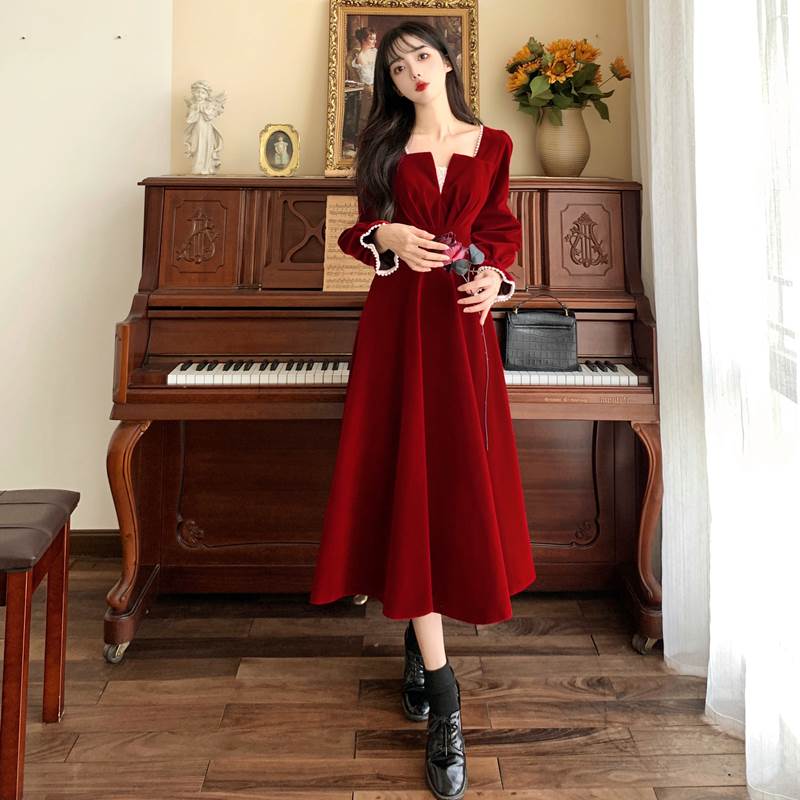 ワンピース ヴィンテージ ベルベット レディース ロング 長袖 スクエアネック フレア タイト スリム 細身 Aライン スマート ウエストマーク バックリボン かわいい 大人可愛い きれいめ シンプル 上品 おしゃれ レトロ こなれ感 ガーリー 個性的 エレガント モダン