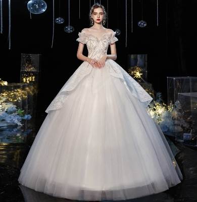 レディース スカート ワンピース ドレス フレア マキシ 半袖 パフスリーブ ラメ感 スクエアネック フェミニン レース シフォン ウエストマーク ハイウエスト 透け感 スパンコール コンサバ 大人可愛い きれいめ 上品 おしゃれ かっこいい こなれ感 ガーリー 個性的