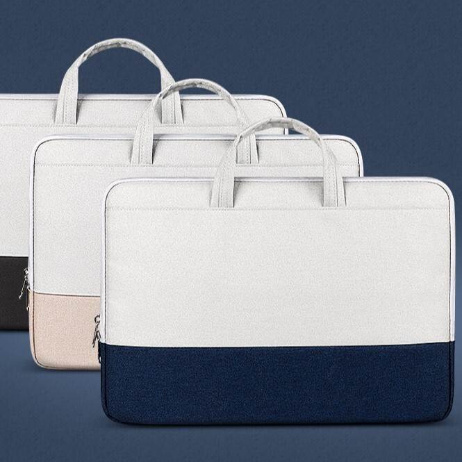 バッグ カバン ハンドバッグ 肩がけ 手持ち PCバック 便利 ラウンドファスナー 軽量 薄型 スリム 自立 スクエア 四角 ポケット ファスナー サイドポケット 大人可愛い シンプル お洒落 かっこいい こなれ感 ラフ 主役級 存在感 とろみ感 抜け感 個性的 クラシック 無地