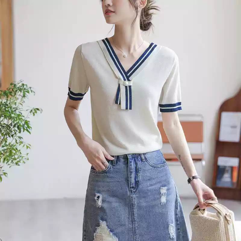 Rakuten - ニットトップス Vネック バイカラー トップス 半袖 スリム 細身 フェミニン キラキラ ラメ 配色 かわいい 大人可愛い きれいめ シンプル 上品 おしゃれ かっこいい ガーリー 個性的 クール モダン キュート 都会的 ママ OL 通勤 お出かけ パーティー 旅行 レストラン