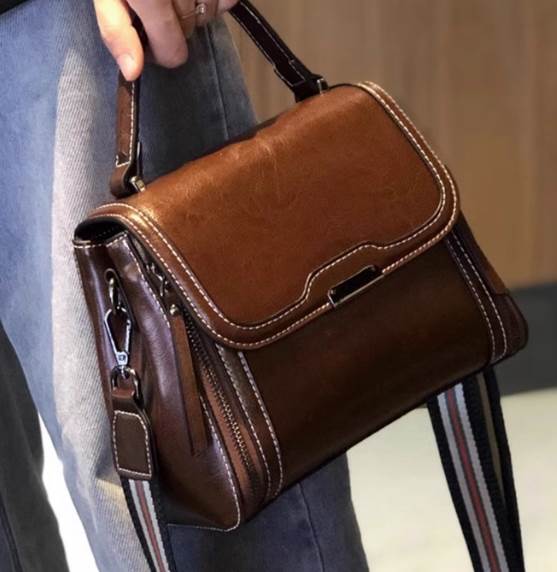 Rakuten - ショルダーバッグ ハンドバッグ 2way バッグ カバン レディース ショルダー ハンドバッグ 肩がけ 手持ち 多収納 便利 ポケット ファスナー 革 レザー かわいい 大人可愛い シンプル お洒落 ラブリー キュート ガーリー 存在感 無地 オフィス ビジネス OL 通勤 デート
