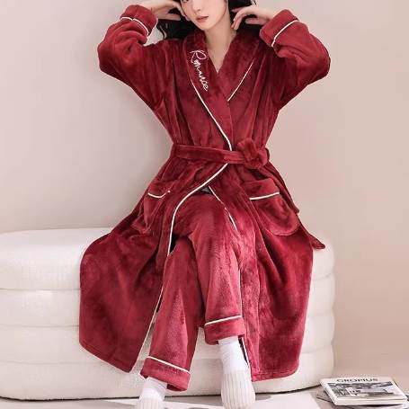 ツーピース 上下セット ガウン レディース ボトムス ルームウェア パジャマ 部屋着 着ぐるみ 寝巻き 羽織 前開き ロング 長袖 ウエストリボン もこもこ ふわふわ ふっくら ポケット かわいい シンプル おしゃれ ラフ 存在感 ラブリー キュート ラグジュアリー