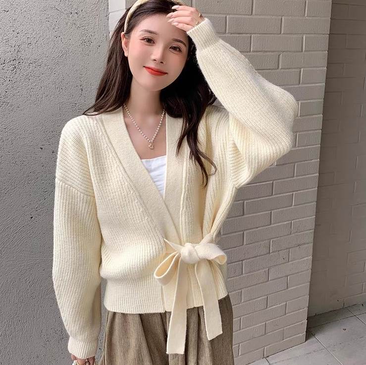 Rakuten - レディース トップス カーディガン 羽織 前開き 長袖 カシュクール フェミニン リボン ウエストマーク ウエストリボン ハイウエスト ニット かわいい 大人可愛い きれいめ シンプル おしゃれ 抜け感 ラブリー キュート ベーシック 無地 秋 冬 お出かけ 休日 重ね着