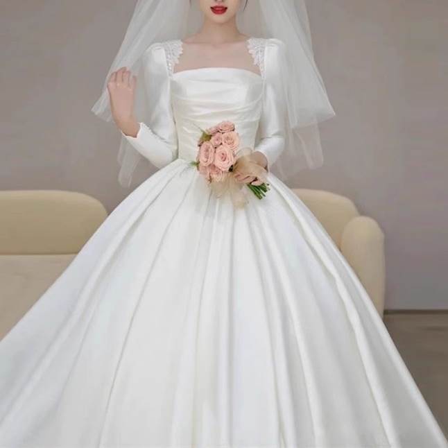 Rakuten - ドレス ウェディングドレス ウェディング 結婚式 二次会 披露宴 ロング 長袖 スクエアネック プリンセスライン 刺繍 シフォン ウエストマーク バックシャン バックコンシャス サテン 可愛い きれいめ シンプル カジュアル 大人可愛い 上品 おしゃれ エレガント 主役級