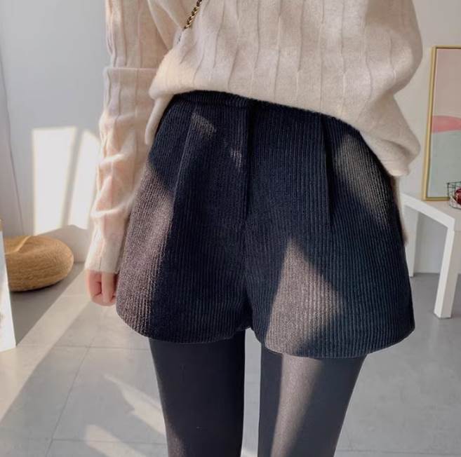 Rakuten - レディース パンツ ボトムス ショートパンツ ショート ファスナー ボタン コーデュロイ かわいい 大人可愛い シンプル カジュアル おしゃれ ラフ ガーリー 存在感 ラブリー キュート ベーシック カントリー ナチュラル 無地 春 秋 冬 ロングシーズン 学生 デート