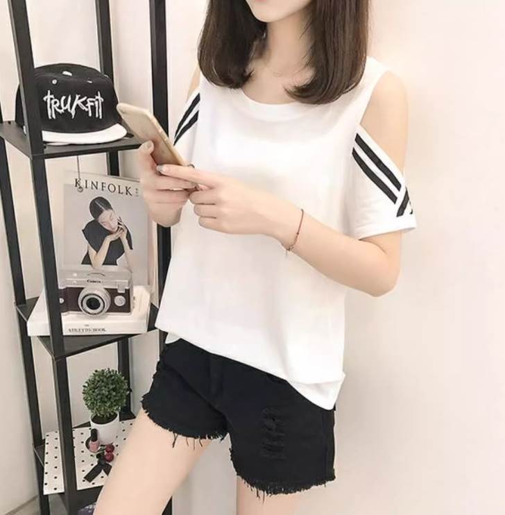 Rakuten - レディース トップス カットソー Tシャツ 半袖 オープンショルダー ラウンドネック かわいい シンプル カジュアル おしゃれ ラフ 存在感 ベーシック アクティブ ボーダー 春 夏 秋 ロングシーズン 学生 デート お出かけ アウトドア イベント 旅行 公園 女子会 休日