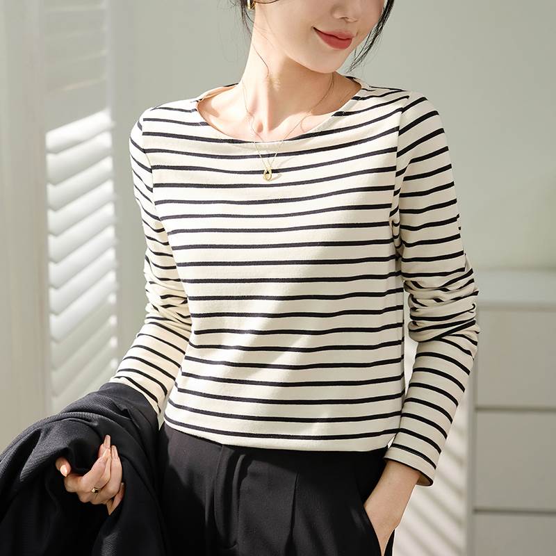 レディース トップス Tシャツ 長袖 大人可愛い きれいめ おしゃれ かっこいい ラフ ガーリー ルーズ クール ナチュラル ストライプ 秋 通勤 デート お出かけ お泊まり イベント 旅行 レストラン 公園 女子会 休日 ホテル ショッピング コンサート ライブ カフェ 韓国