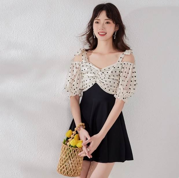 水着 スイムウエア ワンピース水着 半袖 ボリューム袖 ノンワイヤー ハイウエストフリル バックシャン 伸縮性 かわいい 大人可愛い き..