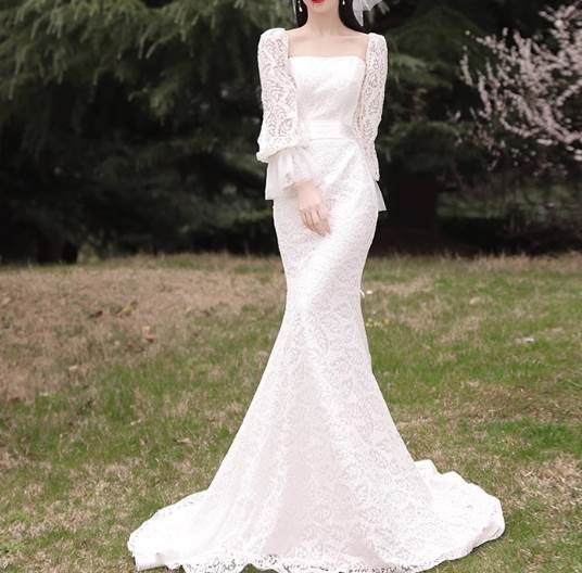 Rakuten - ドレス ワンピース ウェディング パーティー 結婚式 二次会 披露宴 演奏会 発表会 ステージ 舞台 フォーマル キャバ ダンス 衣装 演劇 ラウンジ クラブ マキシ 長袖 フレアスリーブ スクエアネック プリンセスライン マーメイド スレンダー チュール シフォン