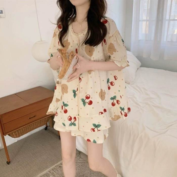 レディース ルームウェア パジャマ 部屋着 ショートパンツ ショート 膝上 半袖 フリル袖 Uネック さくらんぼ柄 クマ柄 薄手 コットン かわいい 大人可愛い 上品 ガーリー 主役級 存在感 ラブリー キュート ロリータ プリンセス ロマンティック ナチュラル 春 夏 ペア