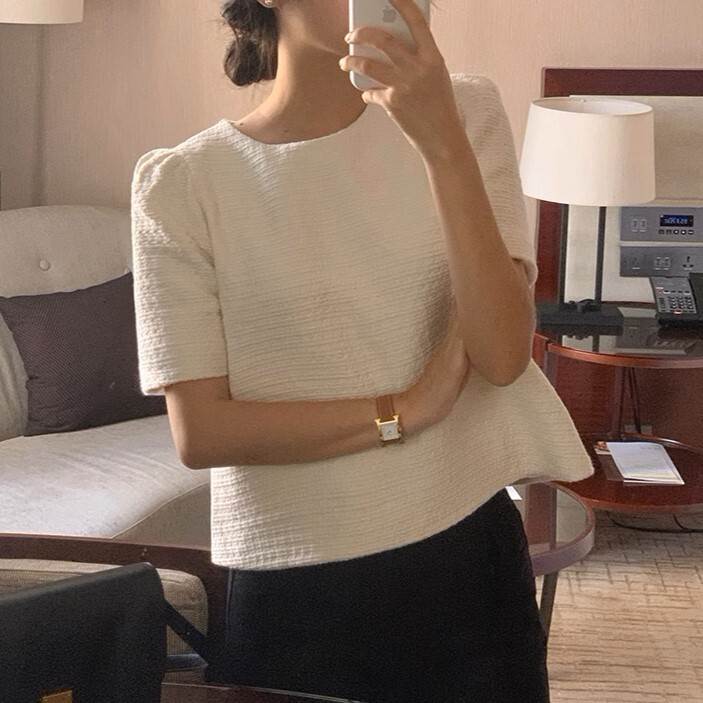 Rakuten - レディース トップス カットソー 半袖 ラウンドネック Aライン フェミニン ファスナー 薄手 かわいい 大人可愛い きれいめ シンプル 上品 おしゃれ こなれ感 ラフ ガーリー エレガント 存在感 フォーマル とろみ感 抜け感 ラブリー キュート 都会的 ロマンティック