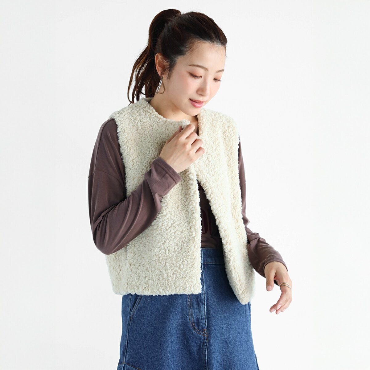 【SS期間中エントリーでポイント最大11倍!】Vin ヴァン ノーカラーボアベスト ボアベスト 羽織り ノーカラー ベスト レイヤード レディース 大人 カジュアル キレイめ デイリー カラバリ ボア素材 秋冬 万能アイテム シンプル 暖かい ふんわり