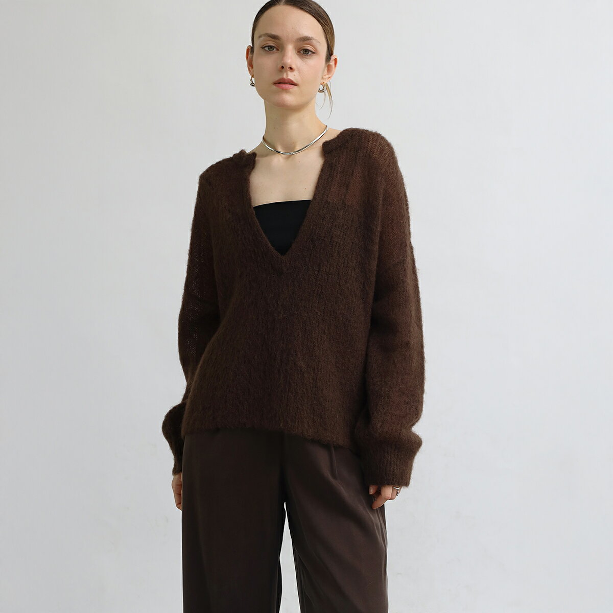 【新品タグ付】Aga アーガ ヤマダヤ ノーカラーロングジレ カーキ ベルト付き 新品タグ付】Aga アーガ ヤマダヤ ノーカラーロングジレ カーキ ベルト付き