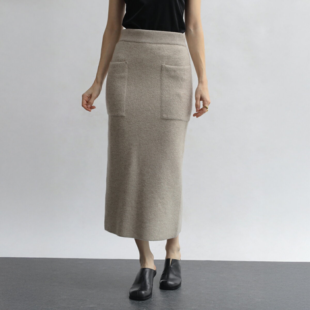 【Aga アーガ 】 パイル地リバーシブルニットタイトスカート スカート ニットタイトスカート タイトスカート ニットスカート ウールパイル地 バックスリット ウール 吸湿性 保温性 暖かい レディース カジュアル モード キレイめ 日本製 デイリー 上品 ウエストゴム