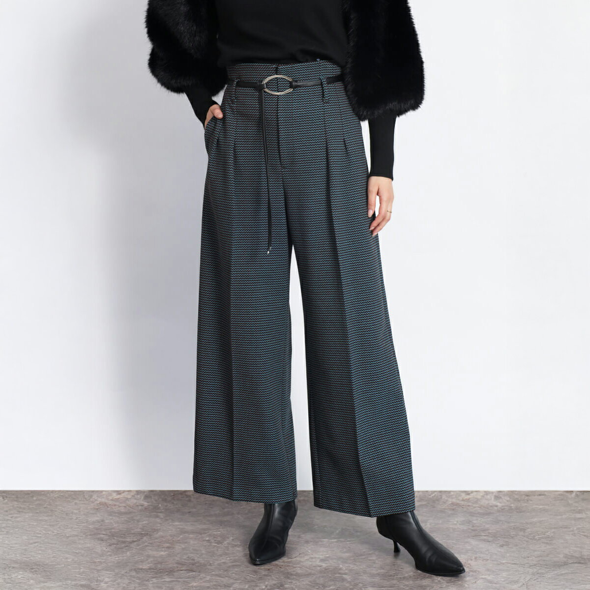 【FENNEL フェンネル】 サークルバックルモダン千鳥ワイドパンツ パンツ ワイドパンツ ベルトディテール パンツコーデ 幾何柄 ハイウエストレディース 大人 フェミニン キレイめ カジュアル デイリー オフィス 日本製 スタイルアップ ストレッチ 動きやすさ