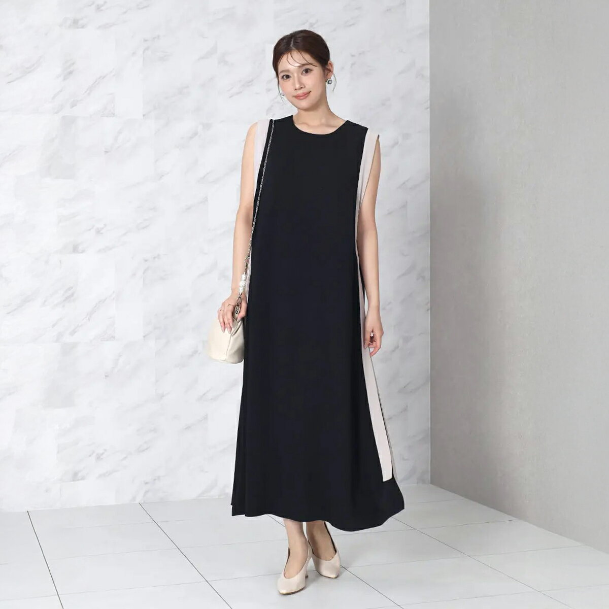 【FENNEL フェンネル】 バイカラーテープAラインワンピース ワンピース Aラインワンピース ノースリーブワンピース バイカラー スタイルアップ リボン レディース 大人 フェミニン 上品 キレイめ デイリー デート おでかけ エレガント パーティー ウォッシャブル 日本製