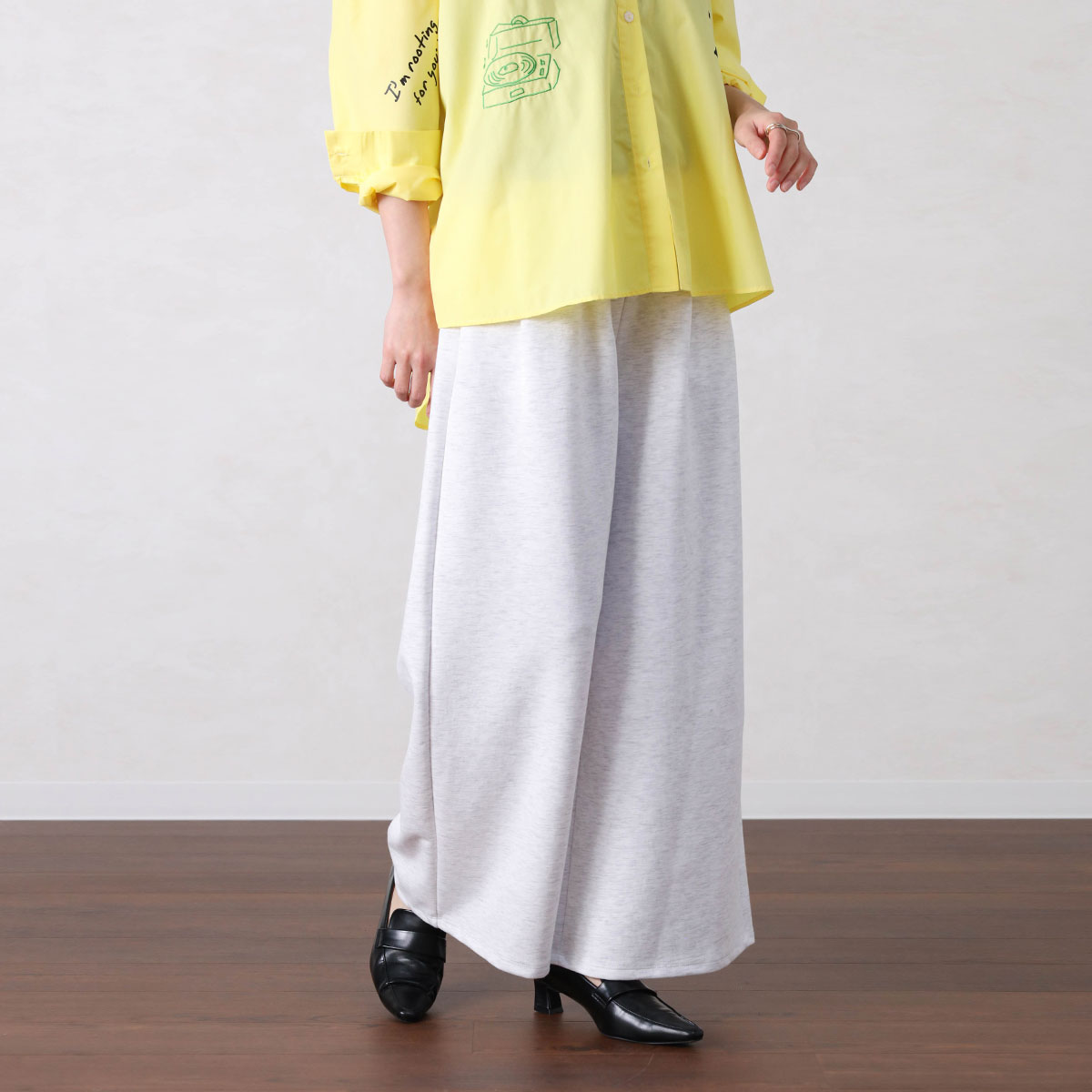 樂天商城 - 【Vin ヴァン】 タックデザインスウェットパンツ パンツ ワイドパンツ スウェットパンツ スウェット リラクシー 伸縮性 レディース カジュアル フェミニン キレイめ デイリー ウエストゴム タック セットアップ ベーシック 大人カジュアル