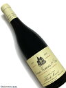 Domaine Albert Morot Beaune 1er Cru Teurons 赤ワイン　750ml [AOC］ボーヌ　1級畑 [輸入元のコメント］ トゥロンは著名なグレ―ヴの南に隣接するボーヌの1級畑。グレ―ヴよりも斜面は緩やかだが、モロの畑は樹齢50年の古木。ボディに厚みのあるワインを生み出す。ラズベリーや赤スグリなど赤い果実の香りがストレートに感じられ、力強さと繊細さを併せ持つ。■Albert Morot アルベール モロー ボーヌの1級畑を7つも所有 ボーヌを知るうえで欠かせない造り手 アルベール・モロは1820年にネゴシアンとして創設されたが、1890年に7haのブドウ畑を購入。 以降、ネゴシアンとドメーヌの2足の草鞋を履いてきた。 アルベール・モロの孫にあたるギィ・モロとフランソワーズ・ショパンの兄妹が経営に当たっていたが、1980年代半ばにギィが病気に倒れ、フランソワーズはネゴシアン・ビジネスの廃業を決意。ドメーヌ経営に集中した。 その彼女も引退の時を迎え、直系の子供がいないことから、パリで生まれモンペリエで農学を修めた、甥のジョフロワ・ショパン・ド・ジャンヴリにドメーヌを託すに至った。 現在、ドメーヌの規模は8ha。 サヴィニー・レ・ボーヌ1級ヴェルジュレスにモノポールのクロ・ド・ラ・バタイエールを所有する以外はすべてボーヌの1級畑。 トゥーロン、グレーヴ、トゥサン、ブレッサンド、サン・ヴィーニュ、マルコネ、そして2001年に加わったエーグロと7つものクリマが揃う。 2008年からは村名ポマールのメタイヤージュを始めた。エーグロの4分の1が白のほかはすべて赤である。 ドメーヌでは2009年からビオロジック栽培を実施。唯一、マルコネの畑だけがトラクターのアクセスの関係からビオロジック栽培が難しかったが、小型のトラクターを2011年に導入し、このクリマもビオロジックが可能になった。 赤ワインの醸造は、完全除梗。4、5日の低温マセレーションを経てアルコール発酵を行う。 以前は木桶を用いていたが、2005年からステンレスタンクに変わっている。 トータルで20日間のキュヴェゾンの間、発酵の前半はピジャージュを行い、後半はルモンタージュにより抽出。その後、18ヶ月間の樽熟成となるが、以前は50%に達していた新樽率が近年徐々にその比率を落とし、2009年以降は3分の1となっている。 瓶詰めまで澱引きはなし。これはワイン中の炭酸ガスで酸化を防ぎ、亜硫酸の添加を避けるためである。 かつては飲み頃になるまで年月を要する頑なな印象の強かったモロのワインだが、ジョフロワの時代になって洗練度を身に付け、とくに近年の出来は磨きがかかっている。 ボーヌの1級畑がズラリと揃うことから、このアペラシオンの特徴を学ぶには最適のドメーヌと言えるだろう。