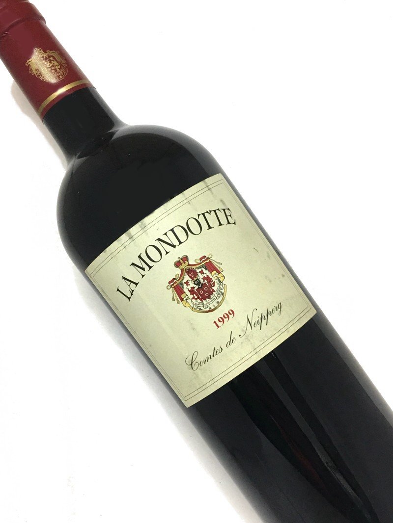 La Mondotte 赤ワイン　750ml [AOC］サンテミリオン [ラベル］やや汚れがあります [評　価］94点 Along with the 1997, the 1999 is the most forward and accessible La Mondotte yet produced. Its opaque purple color is followed by a glorious nose of candied black fruits, graphite, licorice, and 　underbrush. It is full-bodied and sumptuous, possessing amazing extract and richness for the vintage. Its high tannin is hidden by a wealth of glycerin, fruit, and extract. Moreover, the finish 　lasts for 35-45 seconds. This is an amazing achievement in 1999. Anticipated maturity: 2005-2020. Wine Advocate #140(30th Apr 2002)■La Mondotte　ラ・モンドット 　オーナーのステファン・フォン・ネッペール伯爵とコンサルタント 　のステファン・ドゥルノンクールのコンビが造り上げたサンテミリオンの傑作！ 『どんな批判があるにせよ、このワインは、最も凝縮感があり、最も 　リッチで、ボルドーでつくられている究極のガレージ・ワインであ 　ることに疑問の余地は無い。恐ろしく高価であるが、それだけの価 　値がある。可能な限り最上のテイスティングを望んでいる人にとっ 　ては、ぜひとも買うべき商品である。』 　美術出版社 『BORDEAUX ボルドー 第4版』 &nbsp;