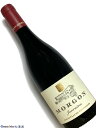 Domaine Louis Claude Desvignes Morgon Côte du Py Javernières 赤ワイン　750ml [AOP］モルゴン [評　価］94点 There's no Impenitents bottling this year, so everything went into the 2021 Morgon Côte du Py Javernières, a brilliant effort in this challenging vintage. Unfurling in the glass with aromas of cherries, ripe plums, wild berries, vine smoke and petals, it's medium to full-bodied, ample and fleshy, with terrific mid-palate volume, ripe tannins, tangy acids and a long, penetrating finish. August 2022 Week 1, The Wine Advocate(5th Aug 2022) 今年はインペニタンの瓶詰めが行われないため、すべてが 2021 モルゴン コート デュ ピ ジャベルニエールに注がれ、この困難なヴィンテージにおける素晴らしい取り組みとなりました。 グラスの中でチェリー、熟したプラム、野生のベリー、ブドウの煙、花びらの香りが広がり、ミディアムからフルボディで豊満で肉厚で、口蓋中ほどの素晴らしいボリューム、熟したタンニン、ピリッとした酸、そして長く浸透する余韻を伴う。（直訳） [輸入元コメント］ モルゴン村にもし格付けがあればコート デュ ピィは一級、ジャヴェルニエールは特級といわれる程、古くから評価の高い畑。デヴィーニュでも先々代の時代にこの畑産の最良のワインだけは自ら瓶詰めを行うほど。ピィの丘の東向き斜面の麓に位置し、コート デュ ピィ上部よりも鉄分を多く含む粘土質土壌が深みとエレガントさをもたらします。平均樹齢40年。2021年はジャヴェルニエールの高樹齢ブドウより造られるトップキュヴェのレザンペニタンは造らず、こちらにブレンドされています。■Domaine Louis Clauds Desvignes ルイ クロード デヴィーニュはヴィリエ モルゴン村で1712年からブドウ栽培を始め、1960年代よりボージョレでは珍しかったドメーヌ元詰めを開始。長期熟成型で品質本位のモルゴンの造り手として知名度を高めました。 2000年代初頭、8代目の姉弟クロード エマニュエル（娘）とルイ ブノワ（息子）が継承し、伝統的なスタイルを踏襲しながらナチュラル感と洗練さも加わったワインを造っています。「ベタンヌ＆ドゥソーヴ」2018年版でTOP10プロデューサー オブ ザ イヤー選出、4つ星獲得や「メイユール ヴァン ド フランス」2020年版で最高峰3つ星昇格など、輝かしい評価を得ています。 畑はコート デュ ピィ5ha、ドゥビー8ha、モルゴン村内中心に15haの畑を所有。2004年から除草剤使用廃止、2005年には有機栽培へ転換しました。ブドウの平均樹齢は70年、1haあたり1万本の密植にて自然と約35hl/haの低収量に抑える事で凝縮したぶどうを用いて醸造を行います。 ワインのスタイルはピュアで締まった酒質と躍動感を持ちミネラル感が顕著。ボージョレのいわゆる「自然派」と呼ばれる造り手達とは一線を画し、クリーンで正統派な味わいです。若い内から美味しく、20年、25年経っても、いつ飲んでも美味しく飲めるワインを目指しています。