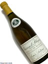 Maison Louis Latour Meursault Blagny 1er Cru Château de Blagny 白ワイン　750ml [AOC］ムルソー ブラニー　1級畑 [コメント］ シャトー・ド・ブラニーは、ムルソー村とピュリニ・モンラッシェ村を見渡す丘の上に位置しています。ミネラル感があり、酸味が強く、ミントや白い花の香りに続いて柑橘系果実の余韻が長く残ります。■Louis Latour メゾン ルイ ラトゥール 最大規模の特級畑を所有するワインメーカー ワインの産地としてボルドー地方とともに賞されるブルゴーニュ。 「ルイ・ラトゥール」は、この地で家族経営を守り続けている世界的に著名なワインメーカーです。その歴史は、1731年に一族がブルゴーニュの中心コート・ド・ボーヌでぶどう畑を所有し、ぶどうの栽培と樽づくりを手がけたことに始まります。 1768年にアロース・コルトン村へ移住した一族は、フランス革命直後の1797年に、醸造家かつネゴシアン（ワイン仲買人）として創業を迎え、まだ残る革命の余波をもろともせず、徐々に自社畑を広げていきました。 &nbsp; 困難からうまれた名作ワインが成長の糧に また成功への大きな契機となったのは、4代目当主による大胆な改革でした。19世紀後半、彼はヨーロッパのぶどう畑がフィロキセラ（畑を食い荒らす害虫）で壊滅状態になった際、従来のピノ・ノワール種に替え、コルトンの丘にそれまで誰も想像さえしなかった、シャルドネ種の苗木を植樹し、後にブルゴーニュの2大白ワインのひとつと謳われた「コルトン・シャルルマーニュ」を誕生させたのです。こうした努力と成功を経て、「ルイ・ラトゥール」は現在、コート・ドール最大規模のグラン・クリュ（特級畑）を所有するブルゴーニュ屈指の造り手にまで成長を遂げています。 &nbsp;