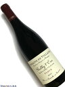 Domaine De Villaine Rully 1er Cru Cloux Rouge 赤ワイン　750ml [AOC］リュリー　1級畑 [輸入元コメント］ 黒い果実の香りが美しく、酸がワインにフレッシュさと活発さを与えている。タンニンは控えめ、繊細で果実味豊かなワインだ。間違いなく長熟に耐え得る。状態によってはデキャンタージュも必要。あのDRCのオーナーが生み出す芳醇で力強い、究極のアリゴテ。 ドメーヌ・ド・ヴィレーヌは、ドメーヌ・ド・ラ・ロマネ・コンティの共同経営者であるオベール・ド・ヴィレーヌが、妻のパメラとともにコート・シャロネーズのブーズロンに展開するドメーヌ。 ブーズロンは中世の昔、クリュニーのベネディクト派修道会によりブドウ栽培が行われた歴史をもち、とりわけアルゴテの産地として名高い。 コート・ドールではシャルドネよりも格下にとらえられがちなアリゴテだが、ここブーズロンでは高貴品種とみなされており、98年、アリゴテを唯一の品種として認める村名ブーズロンAOCが誕生した（同じエリアで造られたシャルドネやピノ・ノワールは地方名AOCのブルゴーニュ・コート・シャロネーズになる）。 この新アペラシオンの制定をINAOに強く働きかけたのが、誰あろうオベール・ド・ヴィレーヌなのだ。 ドメーヌは標高270&#12316;350mの斜面に合計21haの畑をもち、そのうち9haがブーズロンのアリゴテ。 このアリゴテはアリゴテ・ドレと呼ばれるクローンであり、コート・ドールで一般的なアリゴテ・ヴェールと異なり糖度が高く、香りも華やかとされる。 ドメーヌでは86年からビオロジック栽培を実践し、現在は一部の畑でビオディナミ農法も実践。97年にカリテ・フランスの認証を取得している。 ほかにコート・シャロネーズの赤と白、メルキュレイとリュリー、さらにサントネイにも畑をもつ。 醸造法はじつに伝統的。アリゴテは大樽で発酵、熟成。その他のシャルドネから造られる白ワインも大樽と小樽を併用して醸造し、新樽は一切使わない。 赤ワインは木桶で発酵ののち小樽で熟成させるが、やはり新樽率はゼロである。 現在、ブルゴーニュの世界遺産登録に忙しいド・ヴィレーヌ夫妻に代わり、ドメーヌの切り盛りをしているのは甥のピエール・ド・ブノワ。 すでにこのドメーヌの後継者として活躍している。 2015年ヴィンテージからDomaine de VILLAINEとしてリリース。 &nbsp;