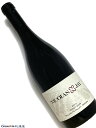 Nicolas Jay Pinot Noir Willamette Valley 赤ワイン　750ml [産　地］アメリカ オレゴン州 メオ カミュゼのジャン ニコラがオレゴン州ノース ウィラメット ヴァレーで立ち上げたワイナリー■Nicolas Jay ニコラ ジェイは、ブルゴーニュのメオ カミュゼのオーナー、ジャン＝ニコラ メオとIRSレコードというインディーズ レーベル社長であったジェイ ボバーグがピノ ノワールへの共通の愛と、一緒に何かを持続的に創りたいという願望に導かれ、オレゴンのワインカントリーであるノース ウィラメット ヴァレーで立ち上げたワイナリーです。 ジャン＝ニコラとジェイの友情の始まりはジャン＝ニコラがアメリカに留学中だった1988年からで、彼らは生活や音楽、ワイン、友情について共通の哲学を共有し、そしてオレゴンのピノ ノワールの品質と潜在的な可能性に共通の興味を見出しました。 時は過ぎ2011年、ジェイはウィラメット ヴァレーを訪問。この地域への魅力に再び引き込まれ、それはまた、彼がワインへの情熱に生涯身を捧げるきっかけとなりました。そして友人であったジャン＝ニコラに、オレゴンで小さなワイナリーを立ち上げるアイディアを持ちかけるとジャン＝ニコラはメオ カミュゼでのワインづくりで得た知識を新しい地域、新しい気候、新しい土壌、そして新しいブドウ畑に応用するアイディアに興奮しました。 それからジャン＝ニコラとジェイは、ウィラメット ヴァレーのトップのブドウ畑を詳細に調査していく中で、独特で、力強く、複雑でエレガントで、美しい香りが漂っていたビショップ クリーク ヴィンヤードのブドウで造られたワインに圧倒されるほどの感銘を受け、当時ブドウ畑を購入するつもりはなかったものの、後でビショップ クリークが売りに出されていることを知ったとき、それは逃すことはできないチャンスと悟り購入に⾄ります。 彼らのブドウ栽培とワインメイキングは、ブルゴーニュのグラン クリュの土地での数十年にわたる経験に基づいており、それをオレゴン州の古木の畑にもたらしています。それには、自社の有機農法で育てられたビショップ クリーク ヴィンヤードや、 53エーカーのダンディーヒルズ エステートも含まれます。ジャン＝ニコラ、ジェイ、およびアソシエイト ワインメーカーのトレイシー ケンダルは、これらの特別な場所からニコラ ジェイのピノ ノワールとシャルドネを造り上げています。