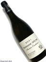 Domine Buisson Charles Bourgogne Côte d'Or Blanc Hautes Courtures 白ワイン　750ml [AOC］ブルゴーニュ 2011年から生産を開始したブルゴーニュシャルドネです。ACブルゴーニュと言えど、手間の掛け方は村名、1級と変わらないというプライドから「オート クチュール」と名付けられたキュヴェ 。 2009年ヴィンテージより、松澤屋が僅かながら割当をもらい輸入しており、輸入を開始して早数年、徐々に人気が高まり、いまや星付きの和食店を筆頭に提供する料理やお酒にこだわりを持つ飲食店にムルソーなどがオンリストされるまでになりました。 そんなムルソーだけに留まらず、アリゴテやレジョナルのクオリティの高さも殊の外素晴らしく、リピーターの方が多いワインとなってまいりました。Buisson Charlesビュイッソン シャルル 老木のシャルドネに最大の敬意を払い造られるムルソー ムルソーで4世代に渡りワインを造り続けています。現当主であるパトリック エッサの代になってからの躍進はめざましく、伝統的でありながらも、積極的に様々なワインに挑戦しています。ムルソーの他にヴォルネイ、ポマールにも畑を所有。アリゴテは先代より定評が高く、ロバートパーカーも最高のアリゴテと評する程。またシャブリ、コルトンシャルルマーニュなどをネゴスとして生産しています。テロワールの価値を最大限活かすため一切の妥協を許さず、アペラシオンの持つ特徴的な香りと味わいをつまびらかにするよう細心の注意を払っています。 ムルソーの所有畑は村名テッソンのほか、80年越えの古木区画のみで造るヴィーニュ 1945 という400本のみの特吟キュヴェ を作ります。1級はレ クラ　グット ドール、シャルム。中でもグットドールは0.35ヘクタールながらも、ドーヴネ、コントラフォン と隣接する区画。　栽培はリュットレゾネ。過熟を避け、常に酸と糖分のバランスを重視。収穫はタイミングを計りながら、収穫日を変えるなど、細かい配慮がなされています。