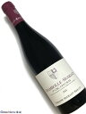 Domaine Hudelot Baillet Chambolle Musigny 1er Cru Les Cras 赤ワイン　750ml [AOC］シャンボール ミュジニー　1級畑■Hudelot Baillet　ユドロ バイエ ユドロ バイエは前当主のジョエル ユドロが1981年に設立したドメーヌです。所有する8.2haのブドウ畑の殆どがシャン ボール ミュジニー村にあります。 設立当初、生産したワインをネゴシアンに販売していましたが、自社元詰めを始めたのが1998年以降、前当主の代より15年以上、極めて厳格なリュット レゾネ農法を実践しているため、健全なブド ウの古木が多いこと、また、2004年からドメーヌを継承した娘婿のドミニク ルグエンのワイン造りの腕やセンスなど素晴らしいものがあり、急速に市場での評価が高まることとなりました。 村名格などのワインも非常に魅力的で、 シャンボール ミュジニーの村名格付けワインは、樹齢60～80年古木由来の凝縮感と複雑さを感じるエレガントなスタイルに仕上っています。オート コート ド ニュイ ルージュ、AOCブルゴーニュ赤白など、いずれもシャンボール村のブドウを用いて造られており、とても人気の高いワインとなっています。 1級レ クラはボンヌ マール近くの高い評価のある1 級畑で、シャンボール ミュジニーの中でも最も標高が高く、平均樹齢35年の区画から、きめ細かいタンニンと凛とした酸味、豊かなミネラル感を備えた、洗練されたワインが生産されます。 1級レ シャルムは特級畑に比肩する評価を獲得している1級畑であり、平均樹齢30～55年の古木から、複雑さを伴う純粋な果実味、上品な酸と繊細な味わいのフィネスとエレガン スに溢れるワインとなっています。