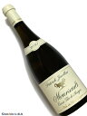 Domaine Patrick Javillier Meursault Cuvée Tête de Murger 白ワイン　750ml [AOC］ムルソー [輸入元コメント］ 1996年から登場したキュヴェ。2つの村名畑、カス・テットとミュルジェ・ド・モンテリーをアッサンブラージュしたもの。ミネラリーな前者と厚みのある後者が融合し、非常にバランスの優れたムルソーに仕上がっている。■パトリック・ジャヴィリエ ドメーヌ入りした娘が赤ワインを担当 次のステージへ向かうムルソーの造り手 &nbsp; ムルソーのパトリック・ジャヴィリエも娘のマリオンがドメーヌ入りし、次のステージへと向かい始めた。 ジャヴィリエ家はムルソーで何代も続く栽培農家の家系だが、ブドウ畑の面積は小さく、パトリックの父、レイモンは農作業の傍らワインの仲買人をせざるを得なかった。 パトリックは1973年にディジョンの大学で醸造学のディプロマを取得し、翌1974年に初めて自分の責任のもと、収穫、醸造を行っている。 ドメーヌは1980年代から1990年代にかけて、ブドウ畑を急速に拡大。 ムルソー、ピュリニー・モンラッシェ、ポマール、そして特級コルトン・シャルルマーニュも手に入れた。 さらに妻の実家の畑を賃貸耕作し、ペルナン・ヴェルジュレスやアロース・コルトンも手がけるに至っている。 現在、賃貸も含めた所有畑の総面積は9ha弱だ。 ここでは「キュヴェ・オリゴセーヌ」「キュヴェ・デ・フォルジェ」と名付けられた2種類のブルゴーニュ・ブランを造っているが、前者はピュリニー寄り、後者はヴォルネイ寄りの区画から生み出されるワイン。テロワールの違いにより、前者はよりミネラルが強く、後者はリッチなスタイルとなる。 村名ムルソーにも2つのキュヴェ「レ・クルゾ」と「テット・ド・ミュルジェ」というキュヴェがあり、前者はムルソー山の頂上の真下にあるレ・クルーと1級ポリュゾの下に位置するレ・クロトのアッサンブラージュ。後者は石切り場の下にある東向き斜面のカス・テットと、ヴォルネイ寄りで西向き斜面のミュルジェ・ド・モンテリーとのアッサンブラージュだ。 性格の異なる区画同士の組み合わせが、独特のバランスと複雑味を見せる。 ドメーヌの看板である白ワインの醸造はいまだ父パトリックが譲る気配はないが、赤ワインの醸造に関しては2008年から、娘のマリオンが全責任を負っている。 赤ワインの造りで特徴的なのは、ピジャージュを行わず、もっぱらルモンタージュで優しい抽出をすること。 さらに2009年よりマリオンの発案で、さらに優しいデレスタージュをアルコール発酵の終わりに行うようになった。 新樽率も適度で樽香がくどいこともなく、非常にバランスのとれたワインを造るジャヴィリエ。 若いうちから楽しめる、スタイリッシュなムルソーだ。