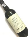 Miguels Colheita Porto 750ml 瓶詰め年 2017年 アルコール度数 20度 ブドウ品種 Touriga Nacional Touriga Franca Tinta Roriz Tinta Barroca Tinto Ca&#771;o■Miguels Colheita Porto ミゲルはポルトガルのDouro（ドウロ）、Port（ポルト）、D&atilde;o（ダン）、Bairrada（バイラーダ）の4地区に畑を持つ、1926年からの歴史がある老舗ワイナリーです。 Colheita（コルヘイタ）とは、ブレンドを特徴としたトゥニー・ポートの中でも珍しく単一年のみで造られ、収穫後4年を経たところで「I.V.P ポートワイン協会」に申請をし認定されたものを、7年以上樽熟成を重ねた特別なキュヴェに対してつけられる名称です。 トゥニー(tawny)とは、黄褐色の意味で、基本的にはルビーポートを熟成させたものを指しますが、現在では熟成したルビーポートにホワイトポートをブレンドしたもの、ホワイトポートのみを長期熟成させたものもトゥニーと名乗れます。 コルヘイタは収穫年と瓶詰め年の表記が規定されており、ヴィンテージポートと違い瓶詰め後はそれほど熟成は進まないので樽熟成期間を重視してみると良いでしょう。 Vintage Porto（ヴィンテージ・ポート）は、良いブドウが出来た年のみのブドウを使用し、トゥニーと違い、樽熟成期間を短くし、濾過をしないまま瓶詰めをすることで、瓶内発酵させ、それにより複雑で深い香りと味わいを生み出す製法で造られるものです。 コルヘイタとヴィンテージでは、熟成や製法が違うので、比較して楽しむことも一興ですし、バースデイ・ヴィンテージをお探しの方にもオススメです。 &nbsp;