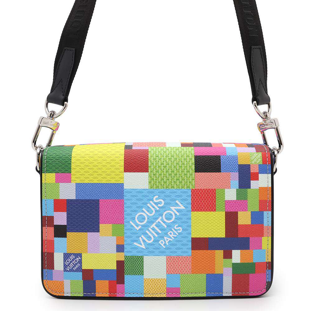 ルイヴィトン ショルダーバッグ ダミエ・グラフィット3D ステュディオ・メッセンジャー N50036 LOUIS VUITTON 【中古】 ルイヴィトン バッグ ルイヴィトン メンズ LOUIS VUITTON BAGのサムネイル