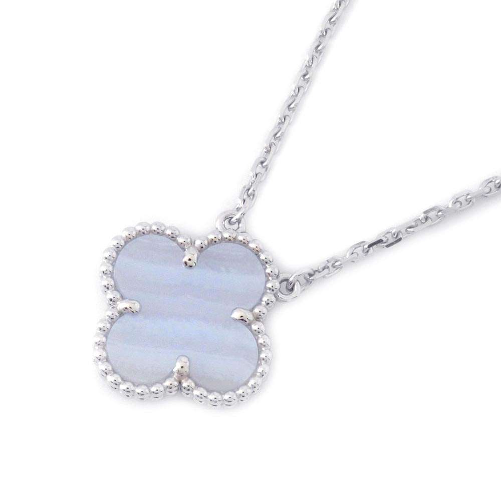 ヴァンクリーフ&アーペル ネックレス ヴィンテージ アルハンブラ ペンダント カルセドニー K18WG VCARD34900 【安心保証】 【中古】 ヴァンクリーフ&アーペル アルハンブラ カルセドニー Van Cleef & Arpels ホワイトゴールド 中古のサムネイル